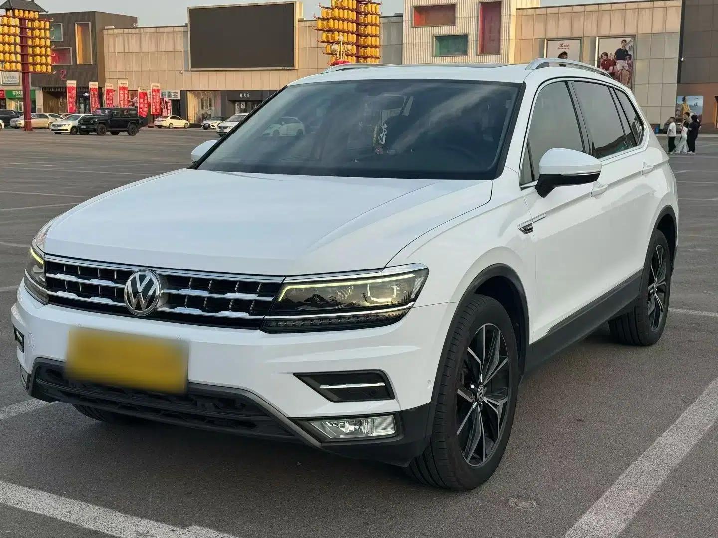 Volkswagen Tiguan L 2017 380TSI Automatic All-Wheel-Drive Flagship Edition — миниатюра 1