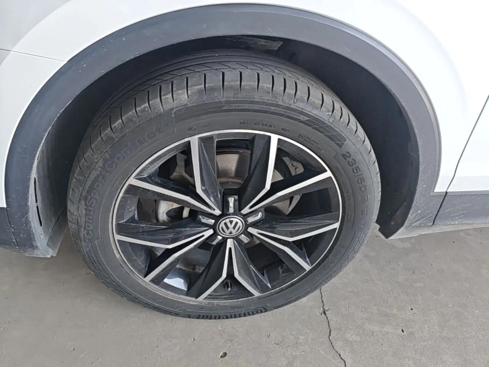 Volkswagen Tiguan L 2017 380TSI Automatic All-Wheel-Drive Flagship Edition — миниатюра 10