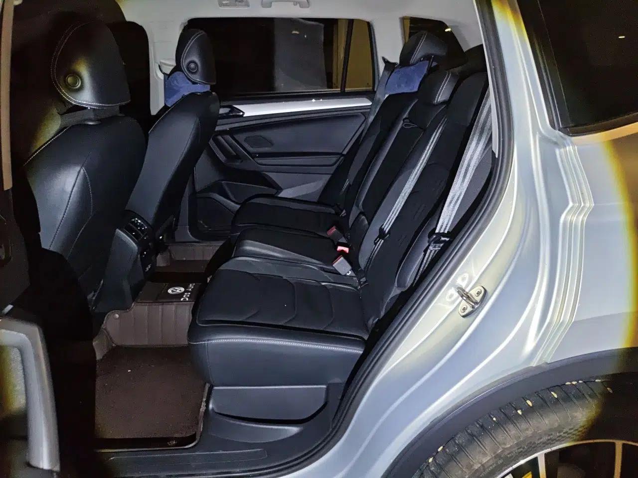 Volkswagen Tiguan L 2019 Revised 330TSI Automatic Two-Wheel Drive Smart & Luxury Edition China VI Standard — миниатюра 17