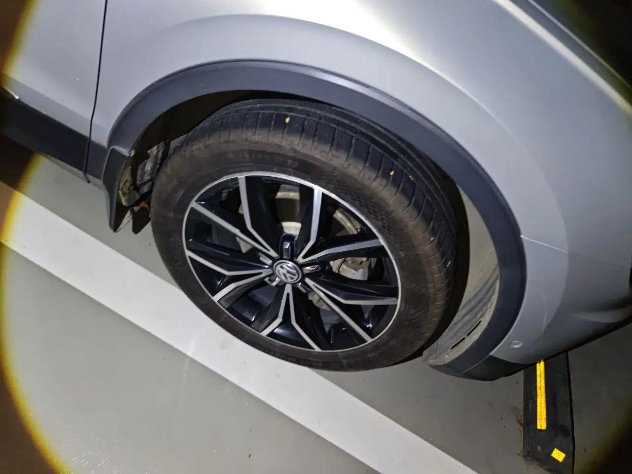 Volkswagen Tiguan L 2019 Revised 330TSI Automatic Two-Wheel Drive Smart & Luxury Edition China VI Standard — миниатюра 8