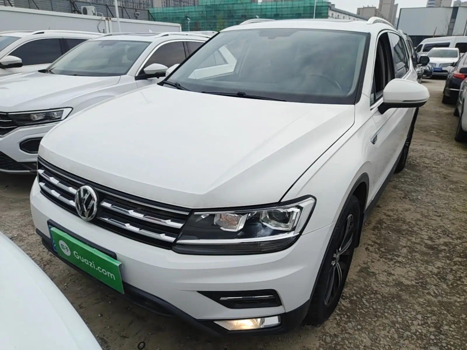 Volkswagen Tiguan L 2020 330TSI Automatic Two-Wheel Drive Panoramic Comfort Edition China VI Standard — миниатюра 1