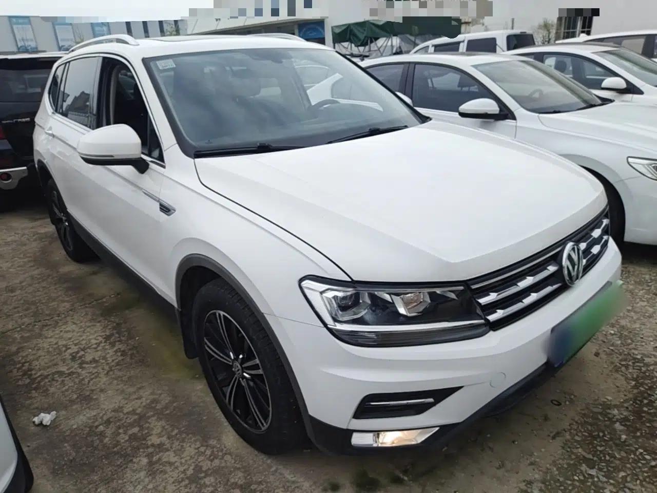 Volkswagen Tiguan L 2020 330TSI Automatic Two-Wheel Drive Panoramic Comfort Edition China VI Standard — миниатюра 3