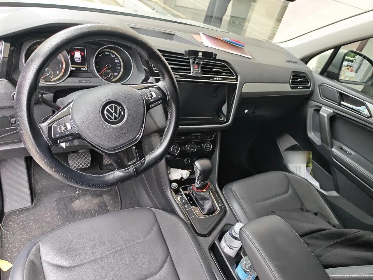 Volkswagen Tiguan L 2021 330TSI Automatic Two-Wheel Drive Smart Edition — миниатюра 9