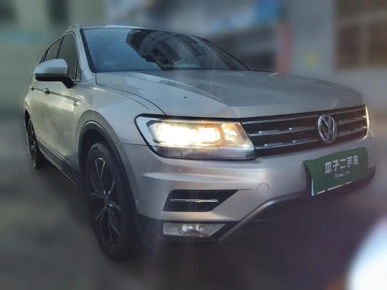 Volkswagen Tiguan L 2019 Revised 330TSI Automatic Two-Wheel Drive Smart & Luxury Edition China VI Standard — миниатюра 3