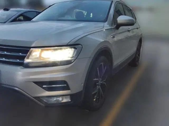 Volkswagen Tiguan L 2019 Revised 330TSI Automatic Two-Wheel Drive Smart & Luxury Edition China VI Standard