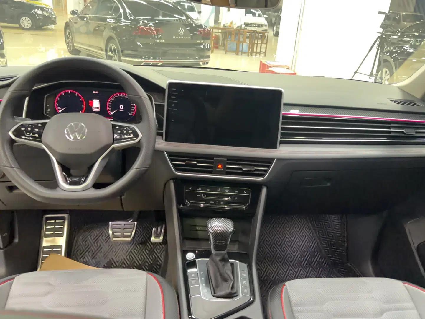 Volkswagen Tiguan L 2022 330TSI Automatic Two-Wheel Drive R-Line Flagship Edition — миниатюра 17