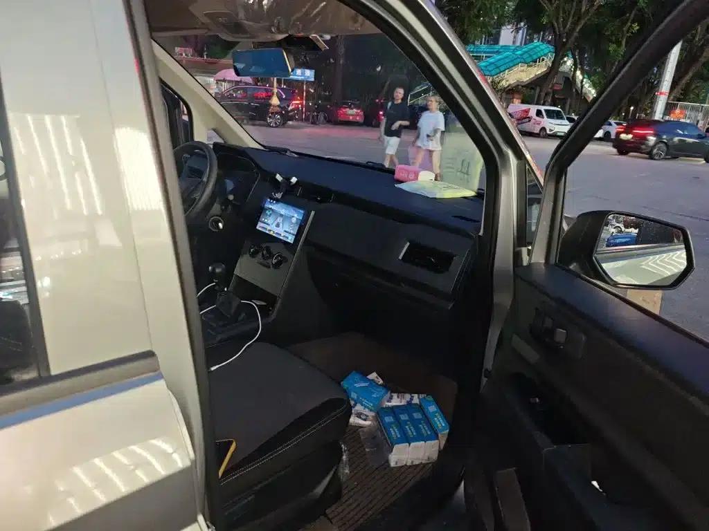 Wuling Hongguang PLUS 2020 1.5L Manual Standard 7-Seater — миниатюра 22