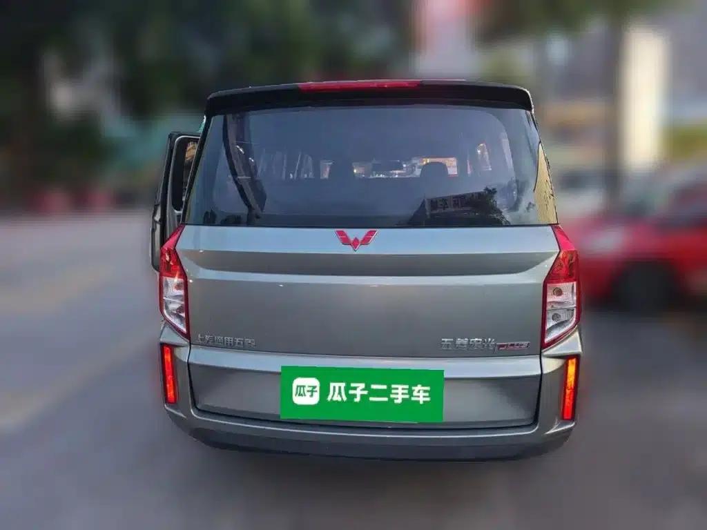 Wuling Hongguang PLUS 2020 1.5L Manual Standard 7-Seater — миниатюра 4
