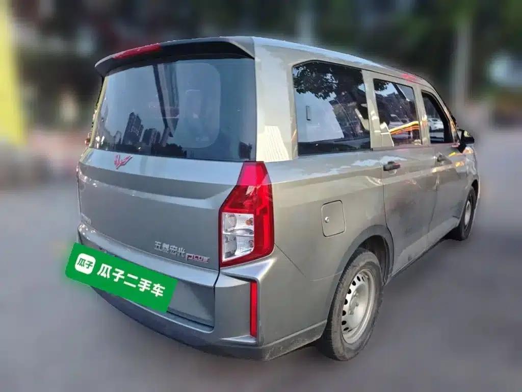 Wuling Hongguang PLUS 2020 1.5L Manual Standard 7-Seater — миниатюра 5