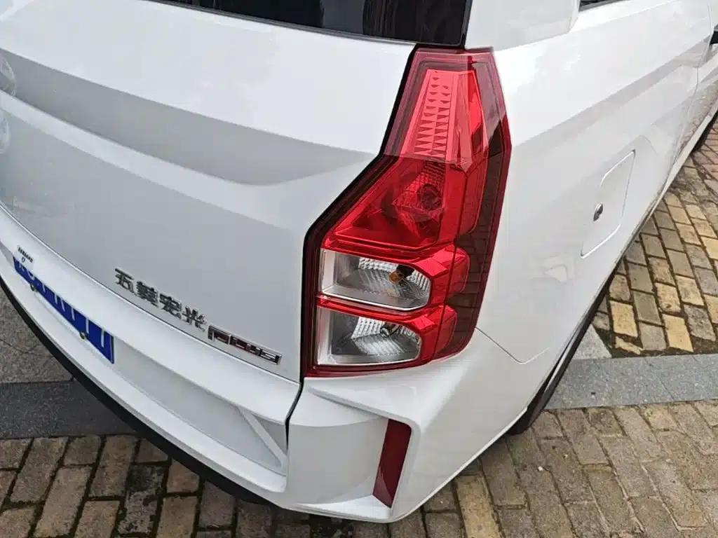 Wuling Hongguang PLUS 2020 1.5L Manual Standard 5-Seater — миниатюра 8