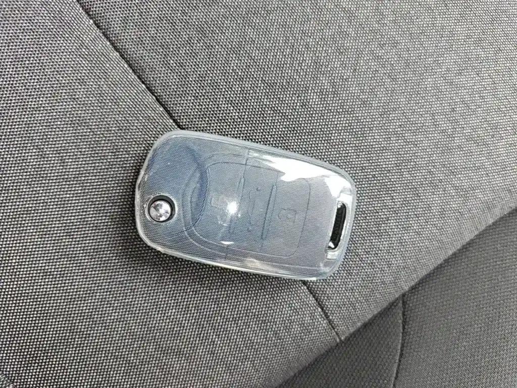 Wuling Hongguang PLUS 2020 1.5L Manual Standard 5-Seater — миниатюра 9