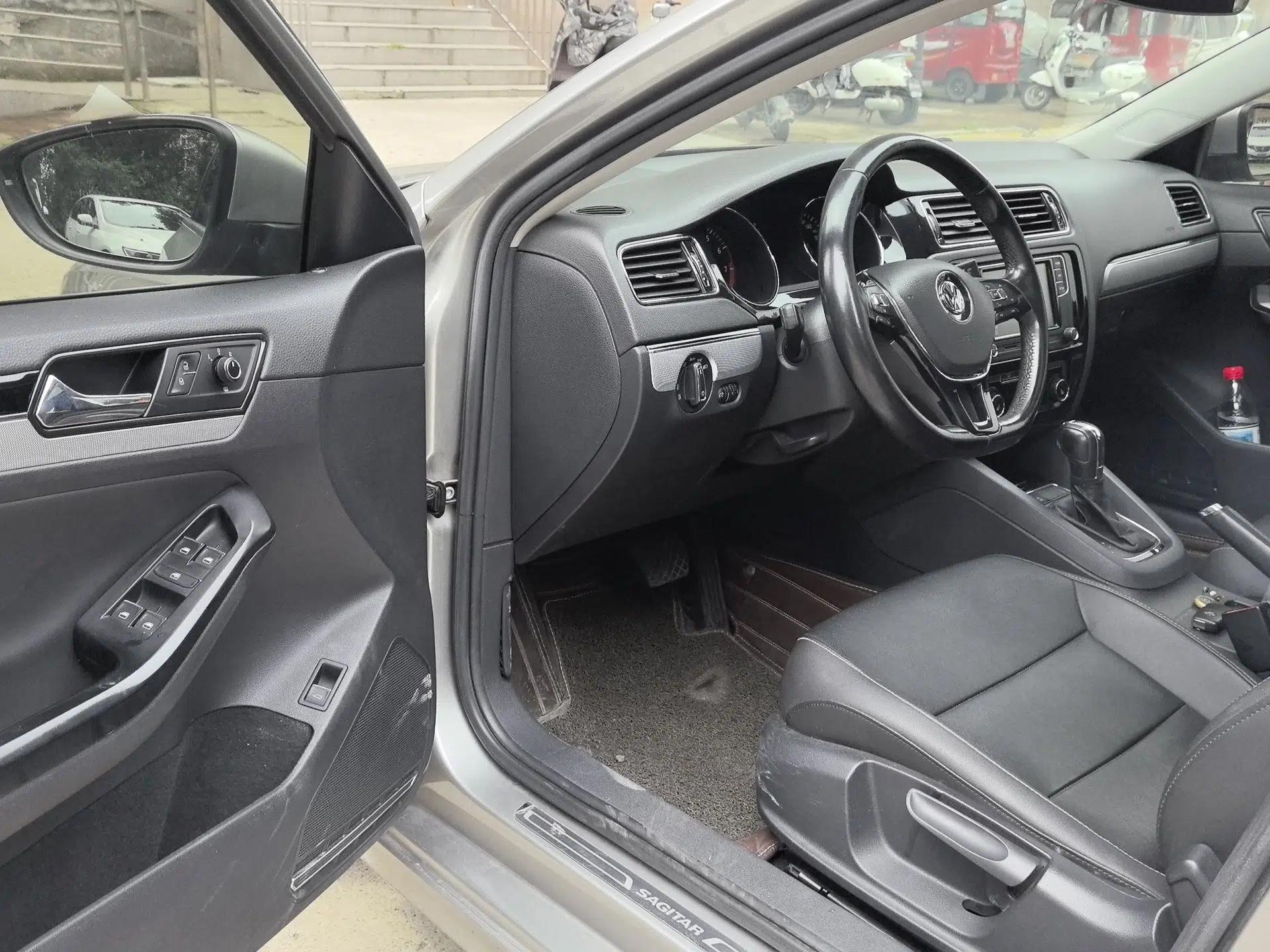 Volkswagen Sagitar 2018 180TSI DSG Prestige Edition — миниатюра 16