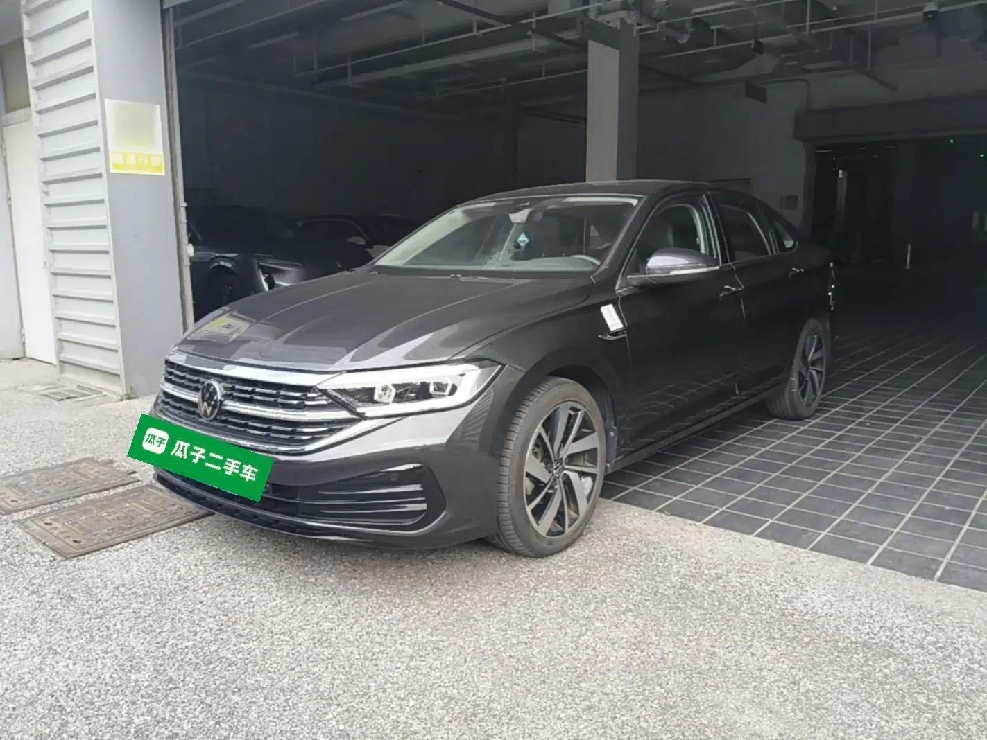 Volkswagen Sagitar 2023 300TSI DSG Excellence Edition — миниатюра 1
