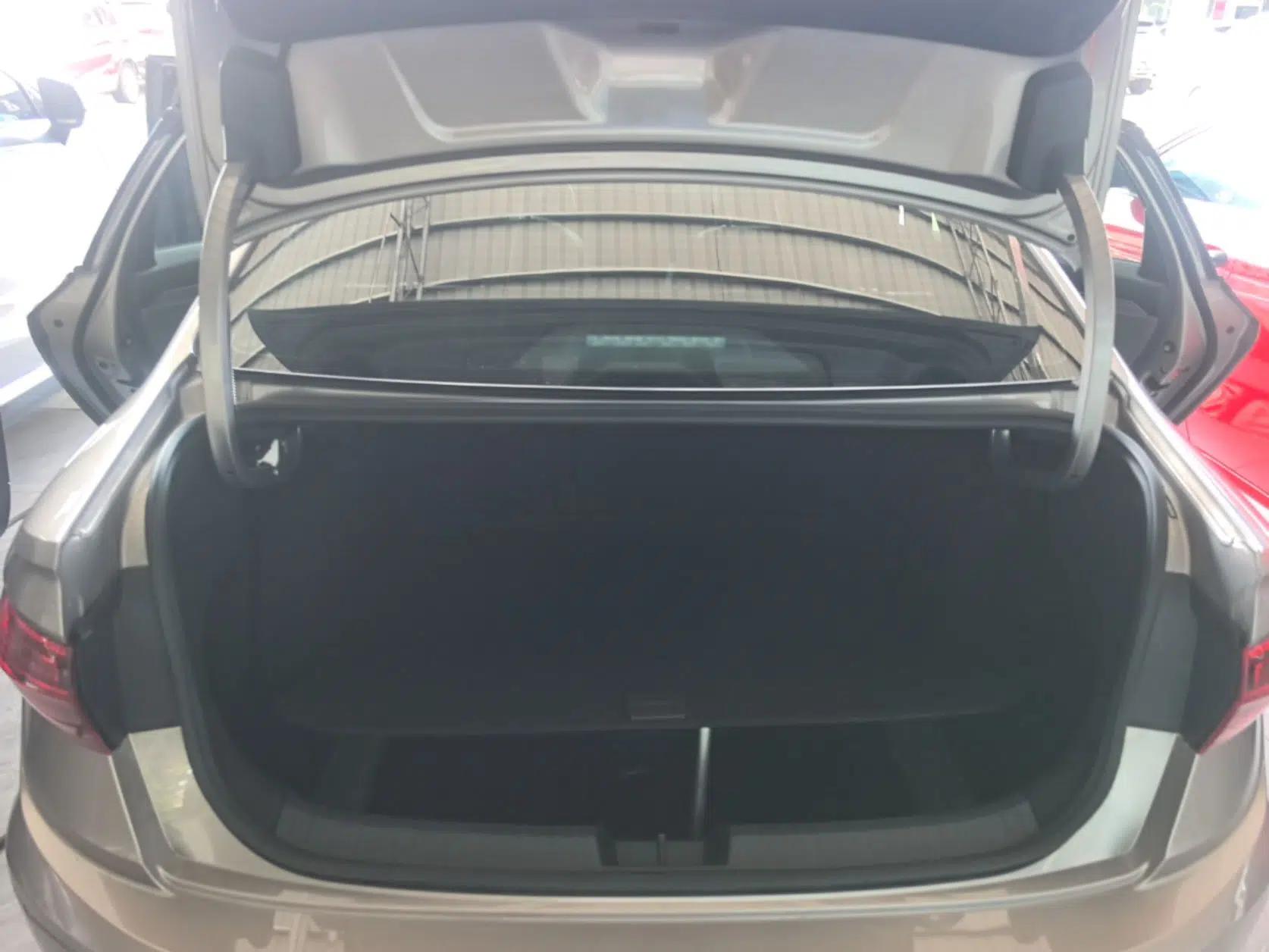 Volkswagen Sagitar 2021 280TSI DSG Excellence Edition — миниатюра 22