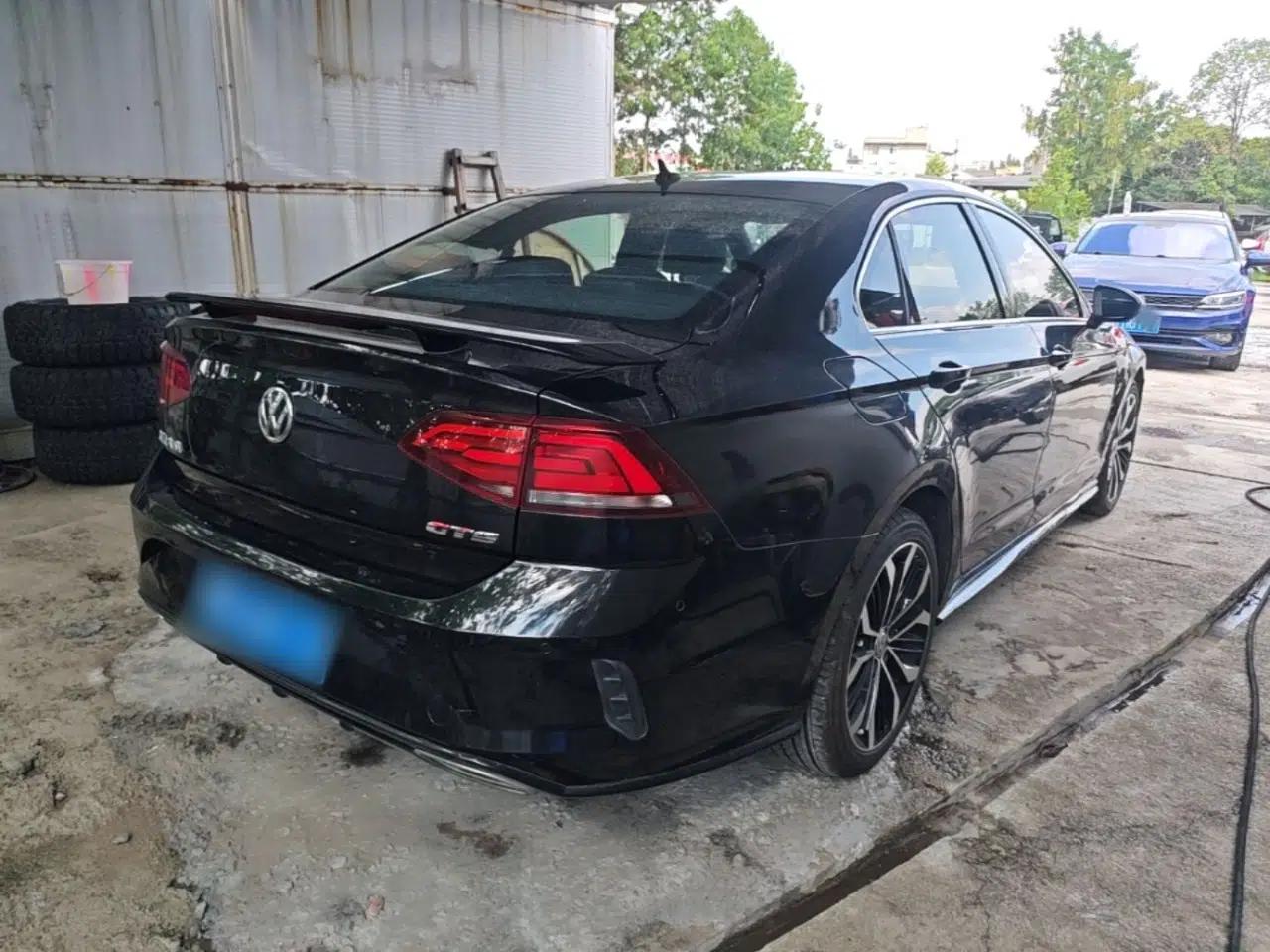 Volkswagen Lamando 2017 2.0T GTS — миниатюра 6
