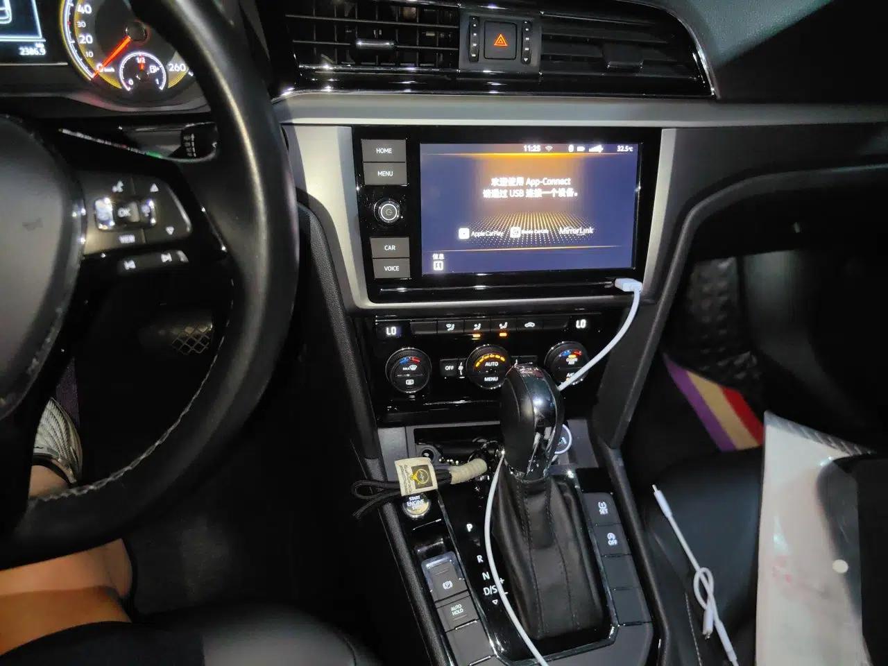 Volkswagen Lamando 2019 280TSI DSG Comfort Edition China VI standard — миниатюра 13