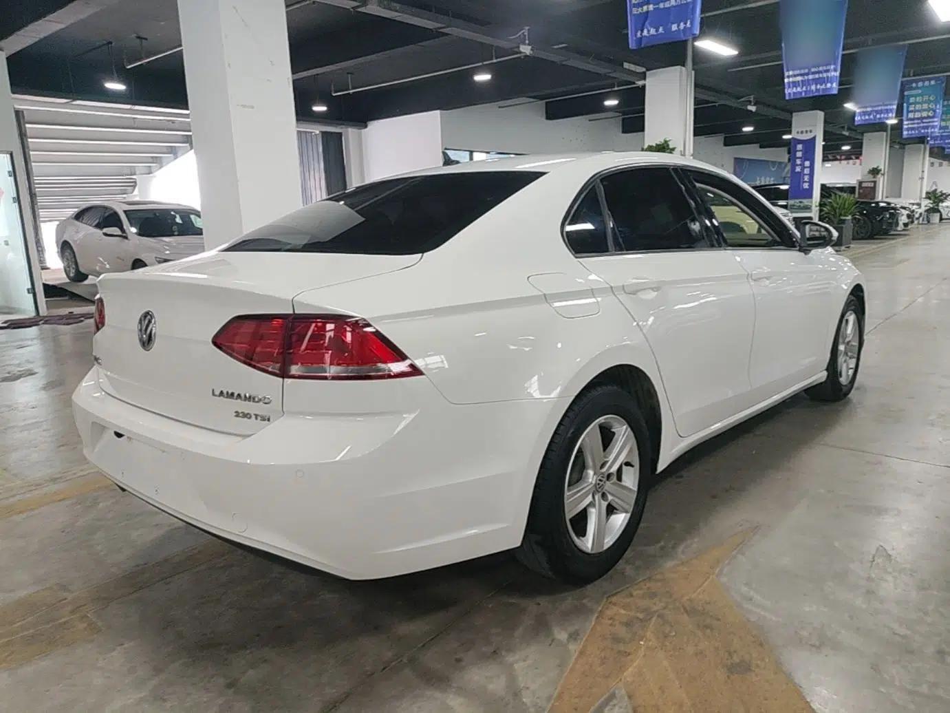 Volkswagen Lamando 2018 230TSI DSG Fashion Edition — миниатюра 6