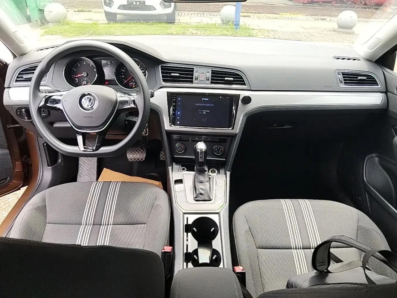 Volkswagen Lamando 2015 230TSI DSG Fashion Edition — миниатюра 12