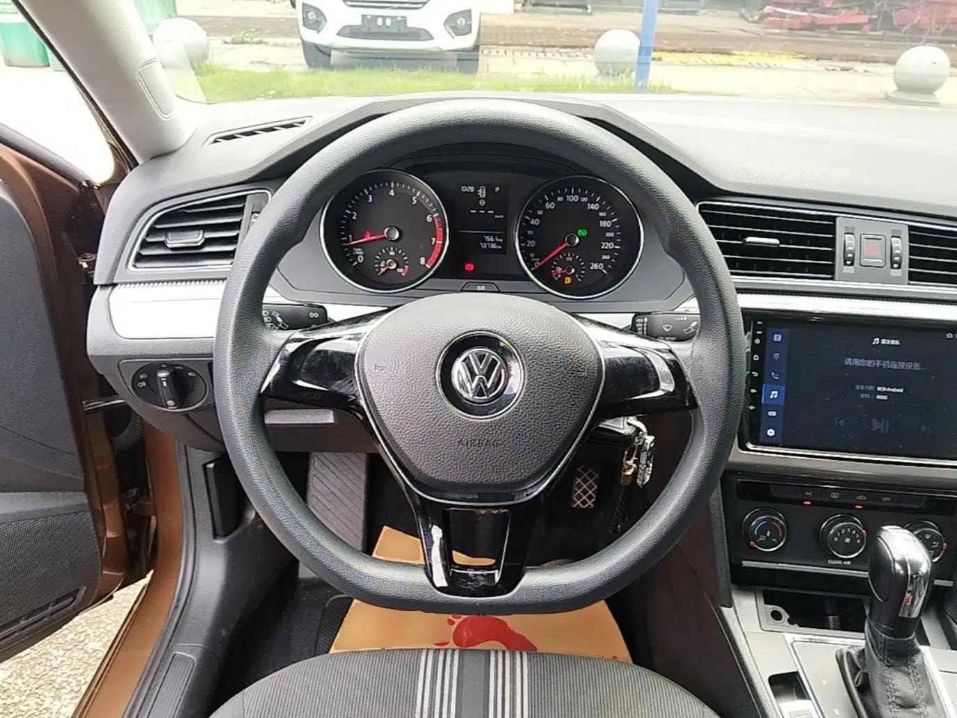 Volkswagen Lamando 2015 230TSI DSG Fashion Edition — миниатюра 13