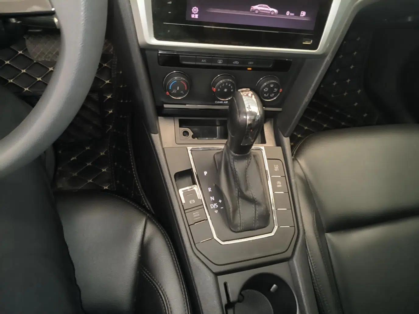 Volkswagen Lamando 2021 230TSI DSG Fashion Edition — миниатюра 16