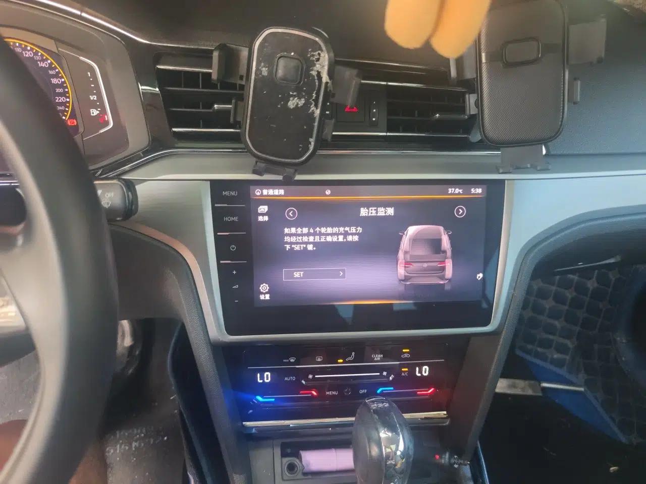 Volkswagen Lamando 2019 280TSI DSG Comfort Edition China V Standard — миниатюра 13