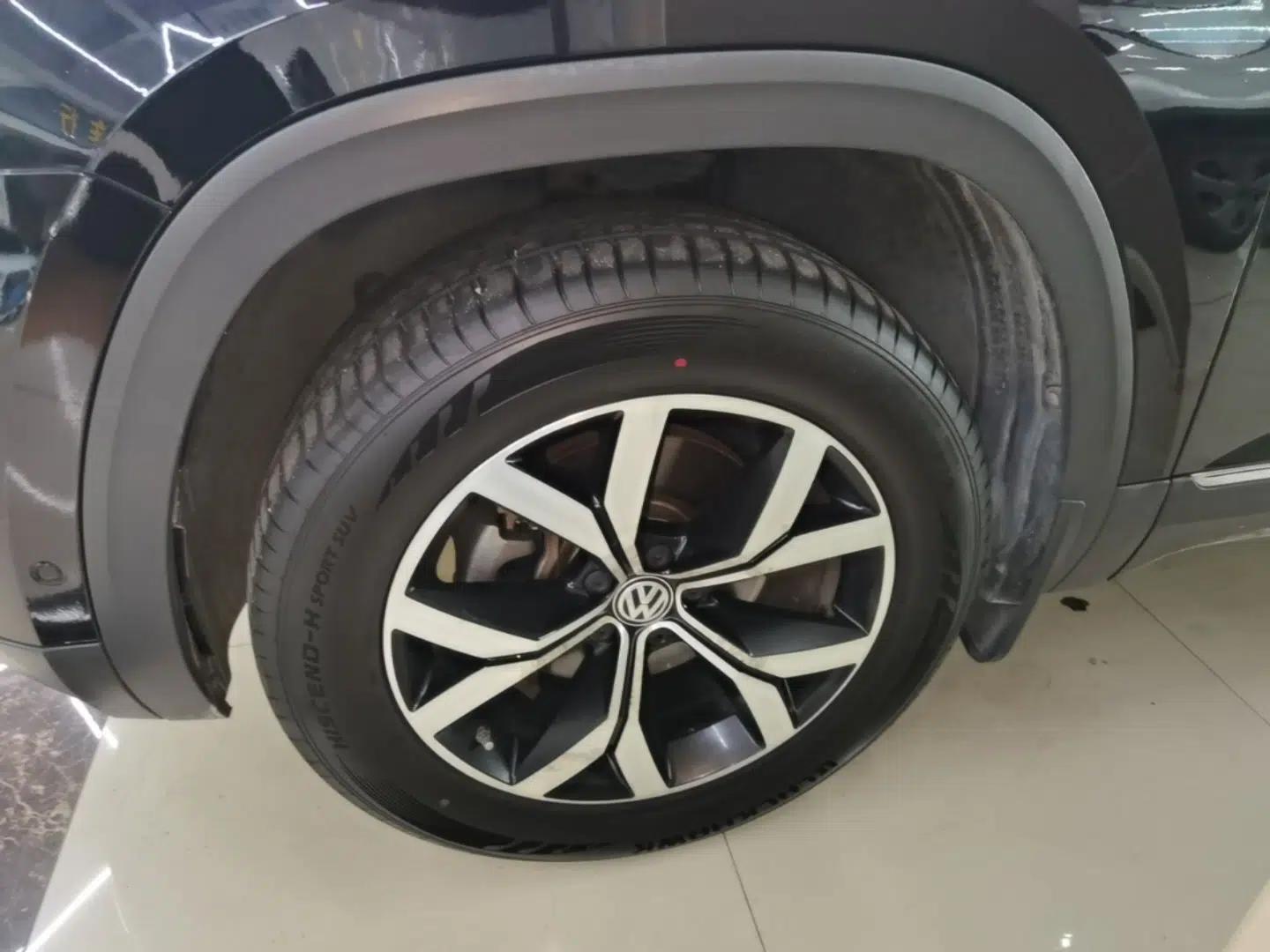 Volkswagen Teramont 2020 330TSI Two-Wheel-Drive Luxury Edition China VI Standard — миниатюра 10