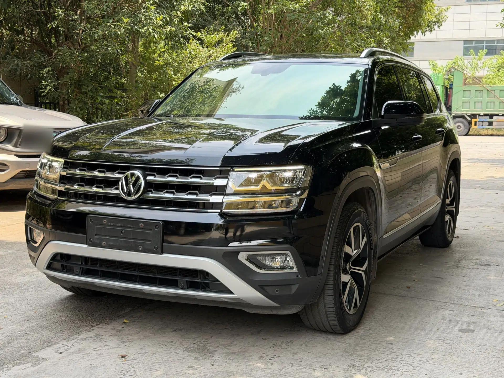 Volkswagen Teramont 2017 330TSI Two-Wheel-Drive Luxury Edition — миниатюра 1