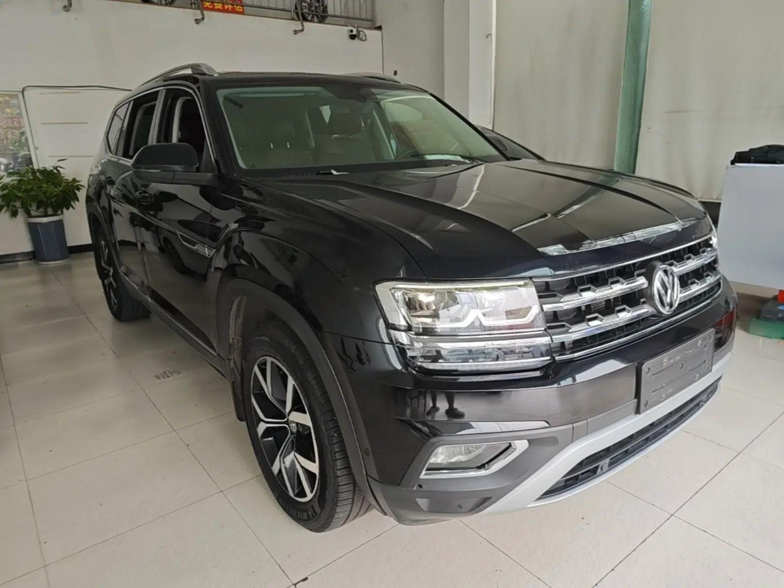 Volkswagen Teramont 2017 330TSI Two-Wheel-Drive Luxury Edition — миниатюра 3