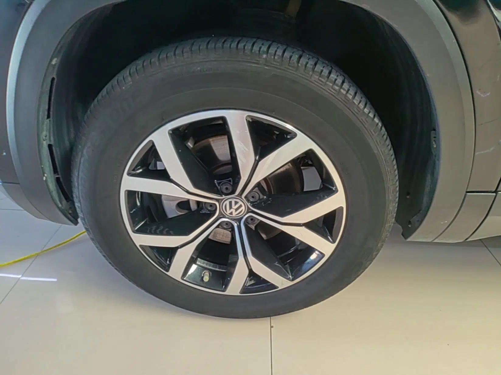 Volkswagen Teramont 2020 Revised Version 380TSI Four-Wheel Drive Luxury Edition — миниатюра 10