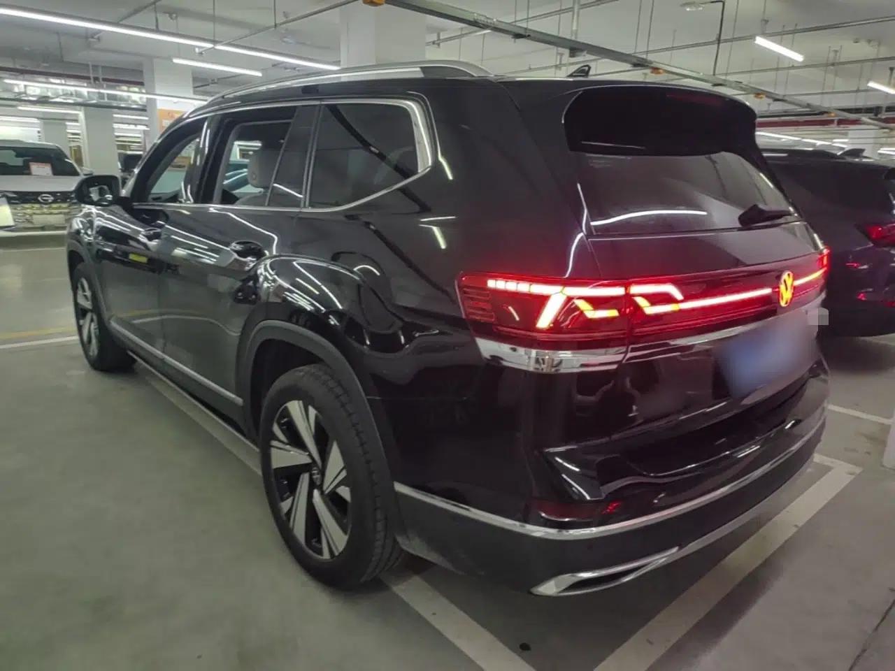 Volkswagen Teramont 2023 380TSI Four-Wheel Drive Luxury Edition — миниатюра 4