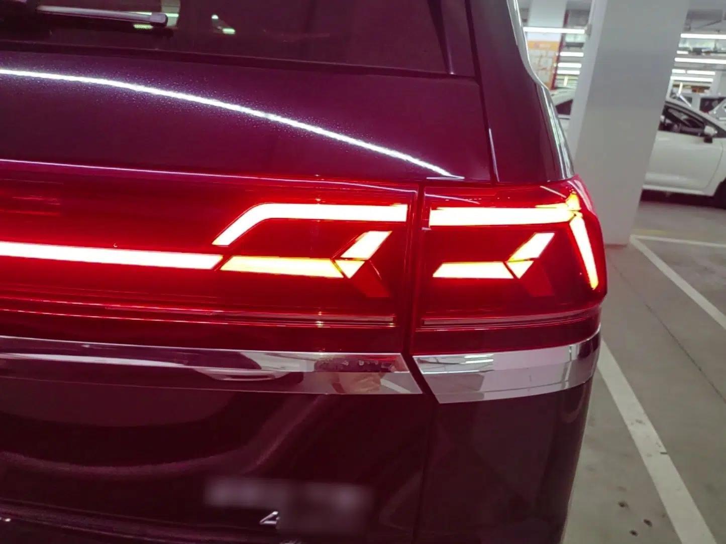Volkswagen Teramont 2023 380TSI Four-Wheel Drive Luxury Edition — миниатюра 9