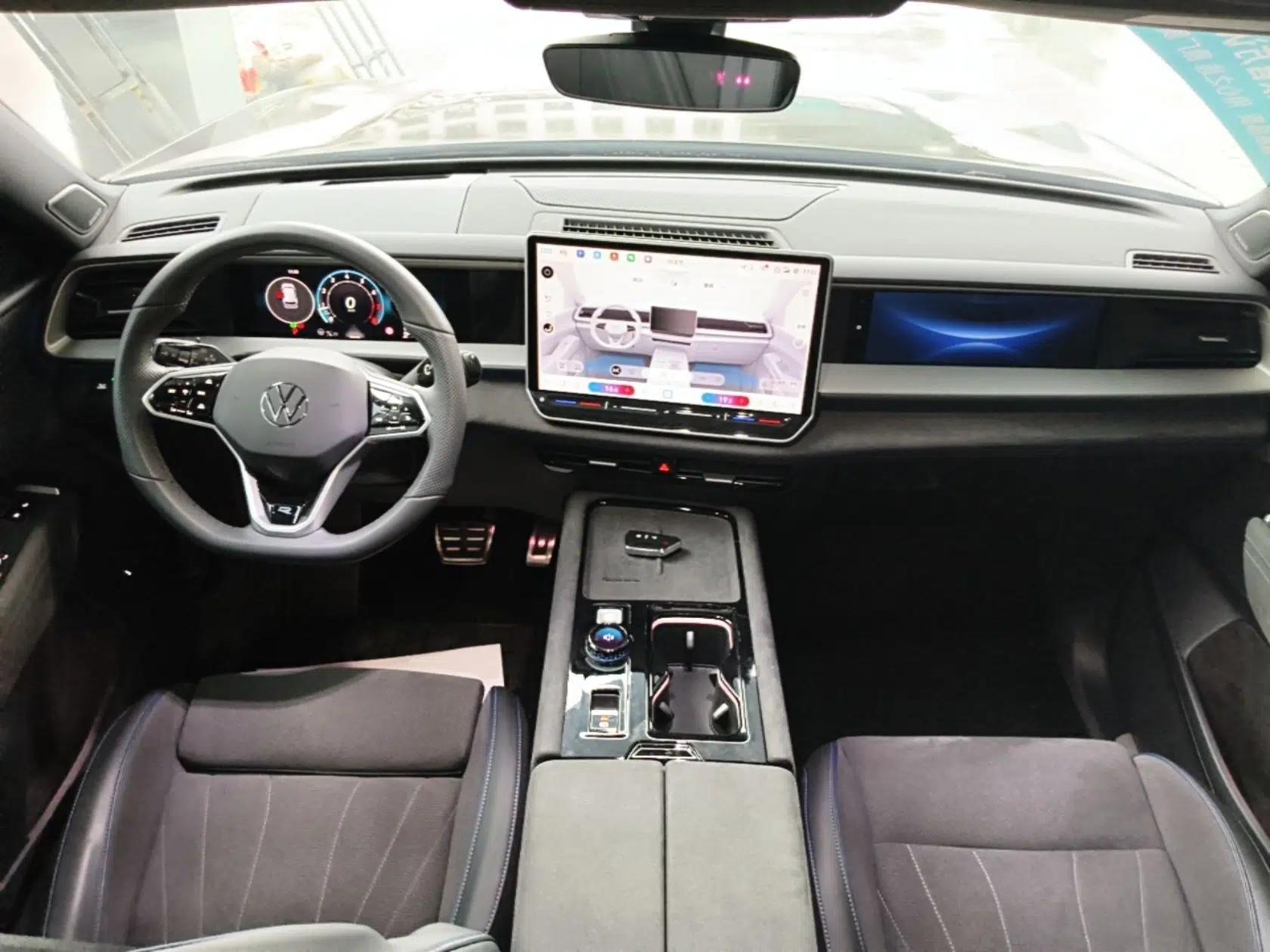 Volkswagen Teramont 2025 Tiguan Pro 450TSI Four-Wheel Drive Summit Edition — миниатюра 12