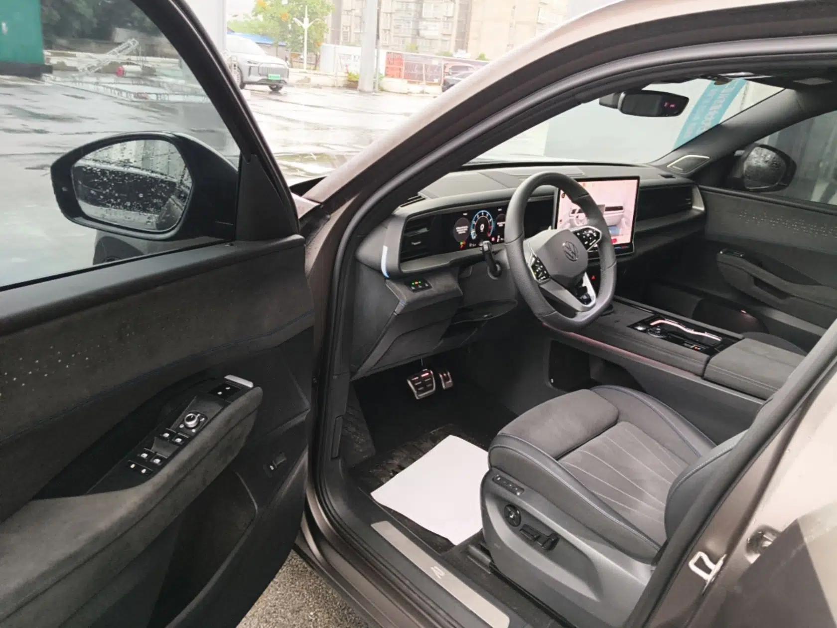 Volkswagen Teramont 2025 Tiguan Pro 450TSI Four-Wheel Drive Summit Edition — миниатюра 18
