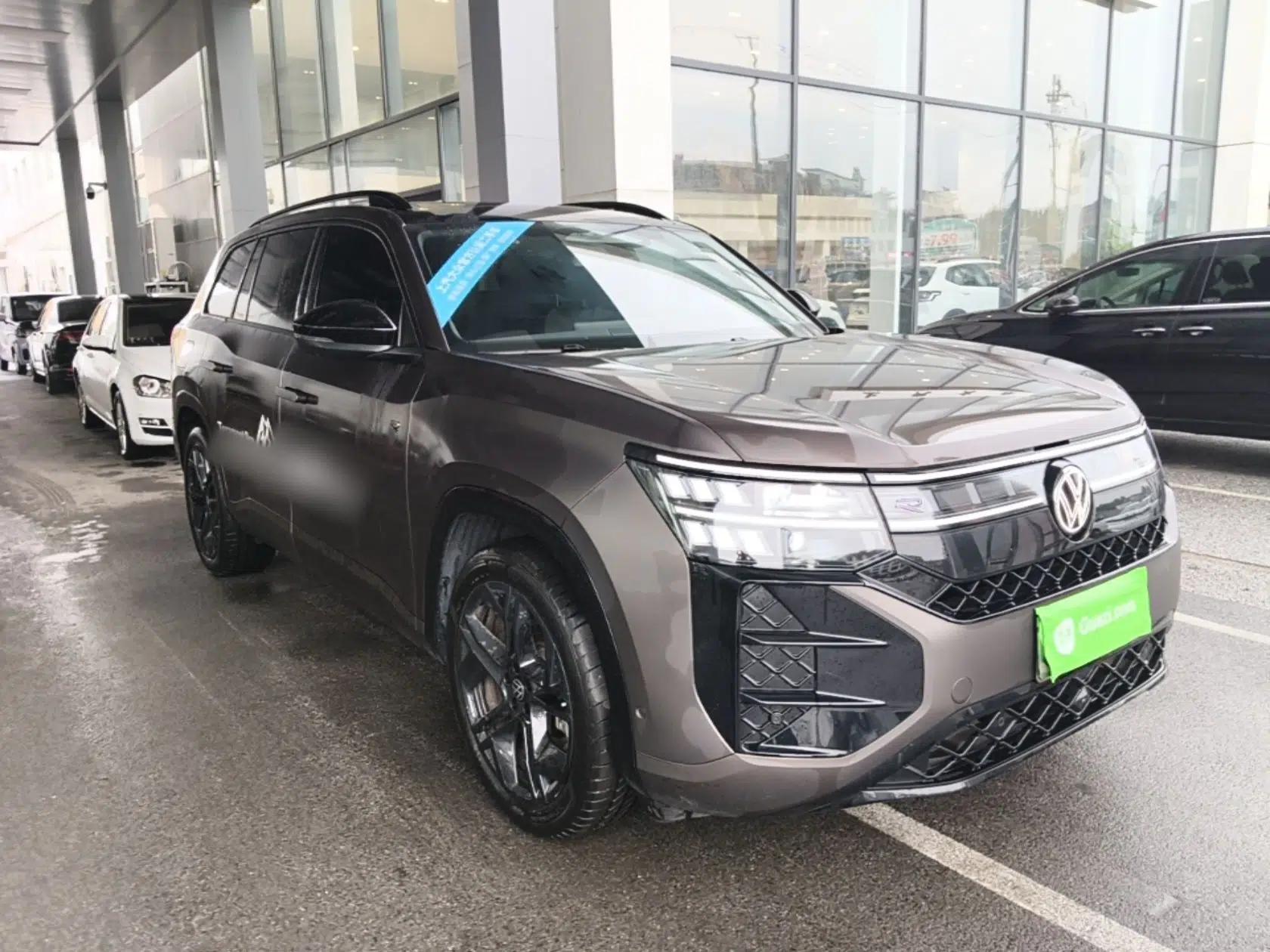Volkswagen Teramont 2025 Tiguan Pro 450TSI Four-Wheel Drive Summit Edition — миниатюра 3