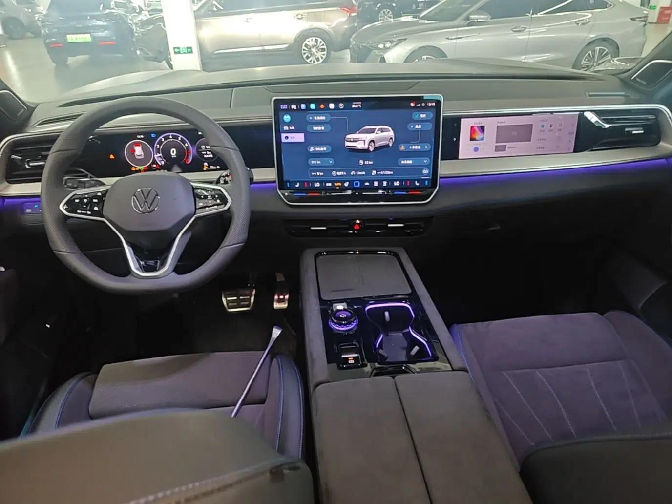 Volkswagen Teramont 2025 Tiguan Pro 450TSI Four-Wheel Drive Summit Edition — миниатюра 12