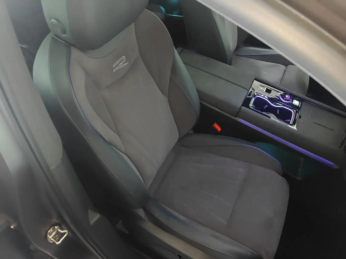 Volkswagen Teramont 2025 Tiguan Pro 450TSI Four-Wheel Drive Summit Edition — миниатюра 19