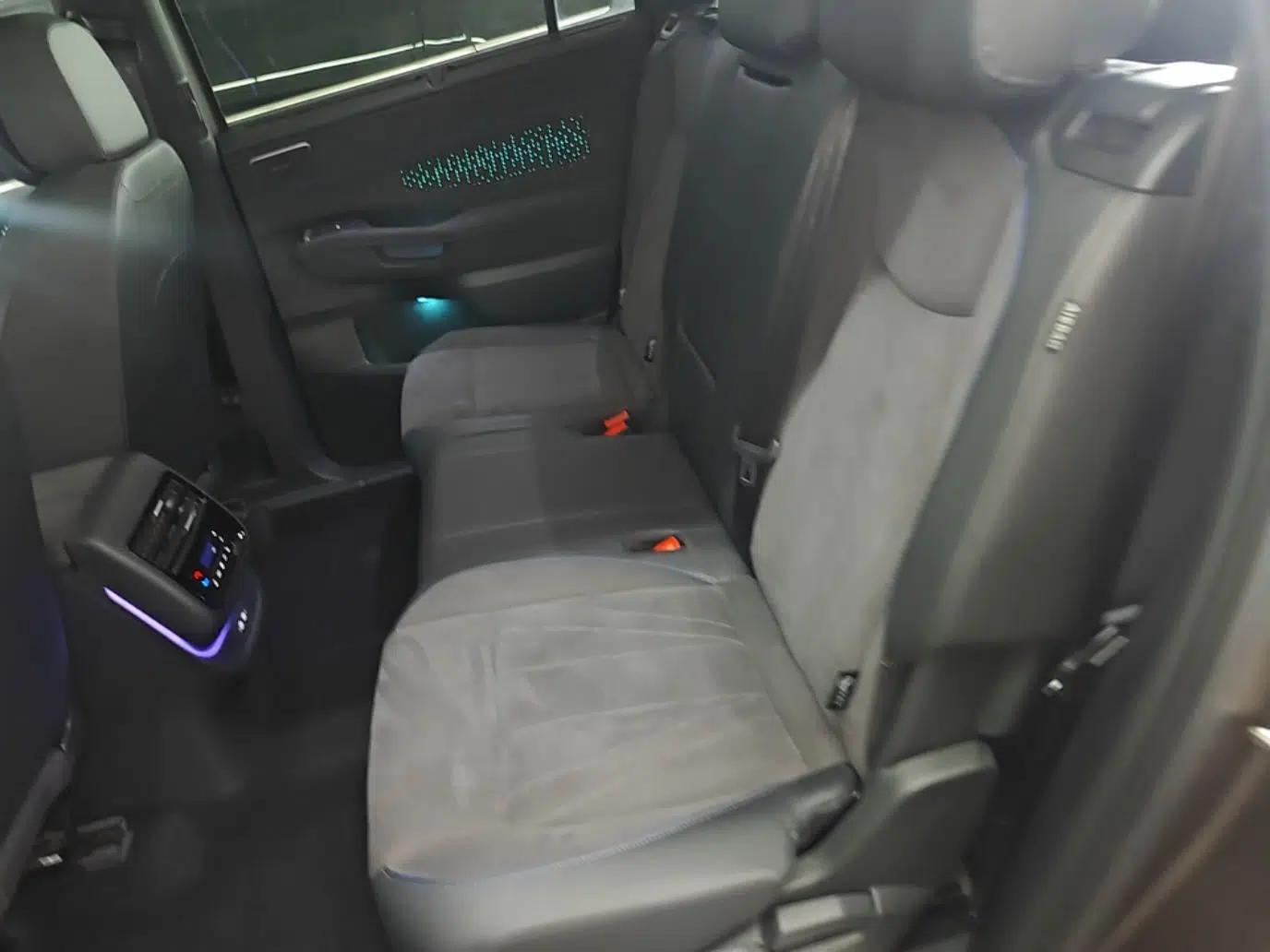 Volkswagen Teramont 2025 Tiguan Pro 450TSI Four-Wheel Drive Summit Edition — миниатюра 20