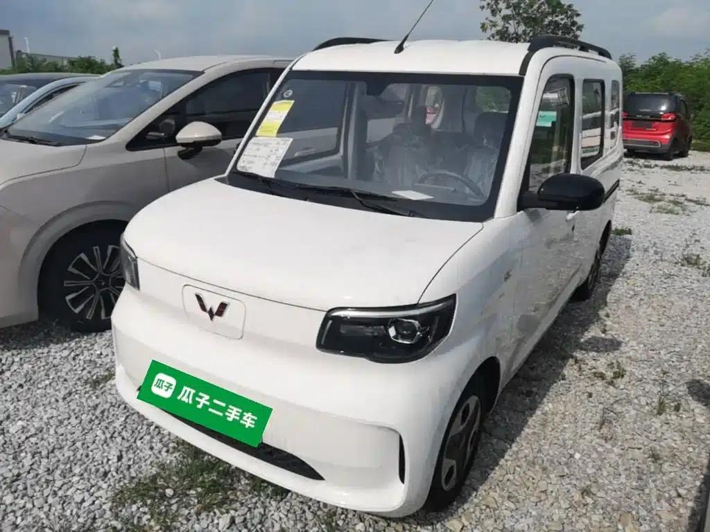 Wuling Sunshine New Energy 2025 Model 305km/h Progressive Edition — миниатюра 2