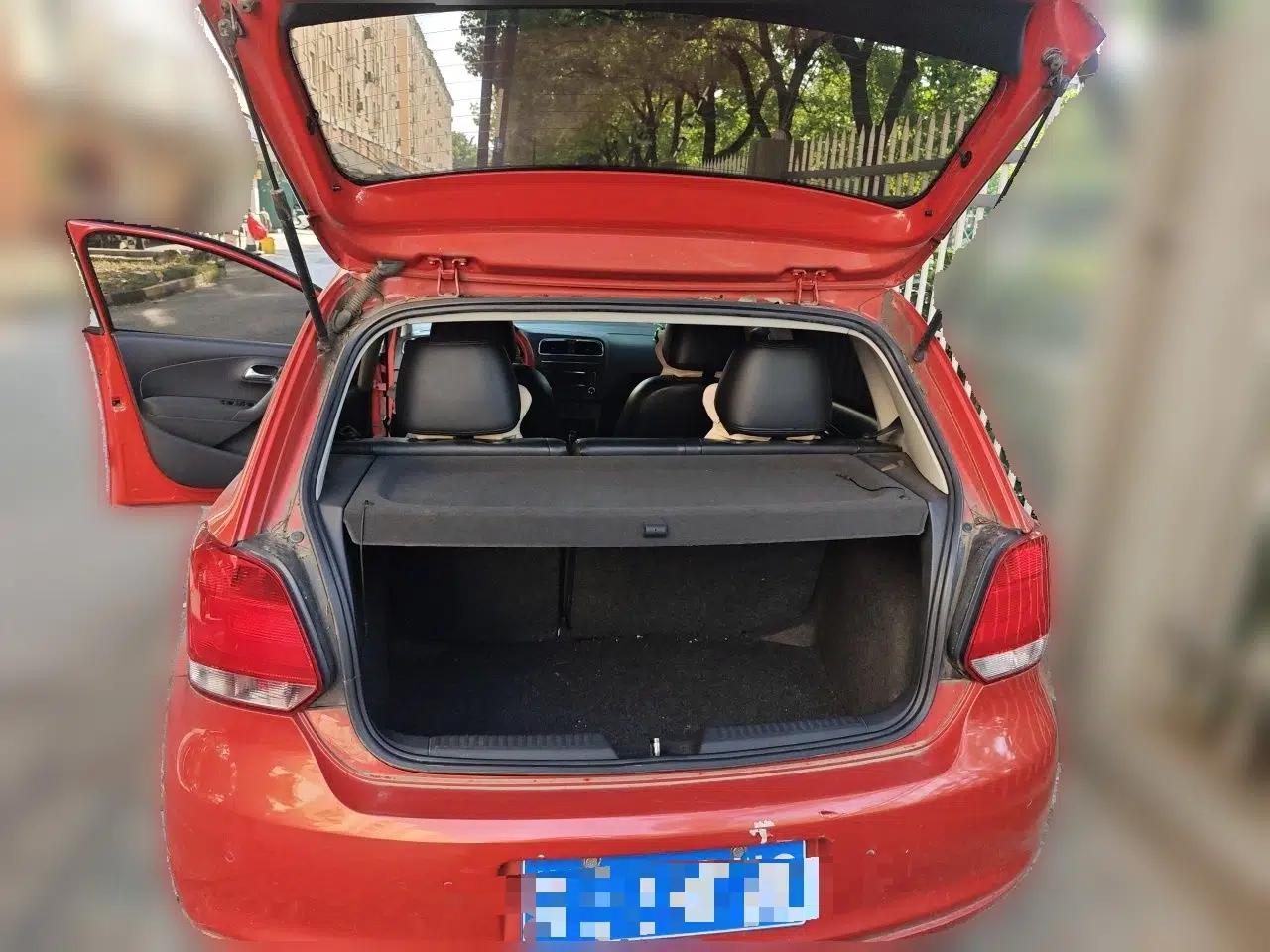 Volkswagen Polo 2011 1.6L Automatic ZhiShang Version — миниатюра 19