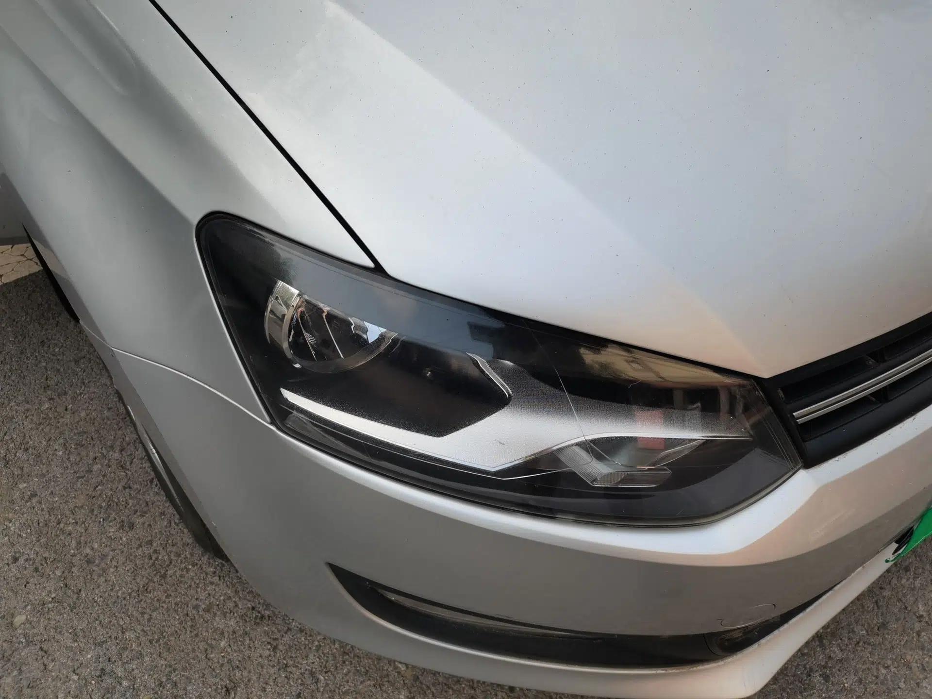 Volkswagen Polo 2013 1.4L Manual Comfort Edition — миниатюра 7