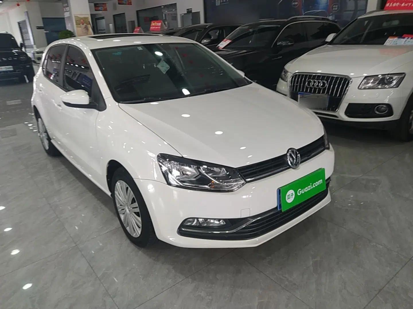 Volkswagen Polo 2016 1.6L Automatic Comfort Model — миниатюра 3