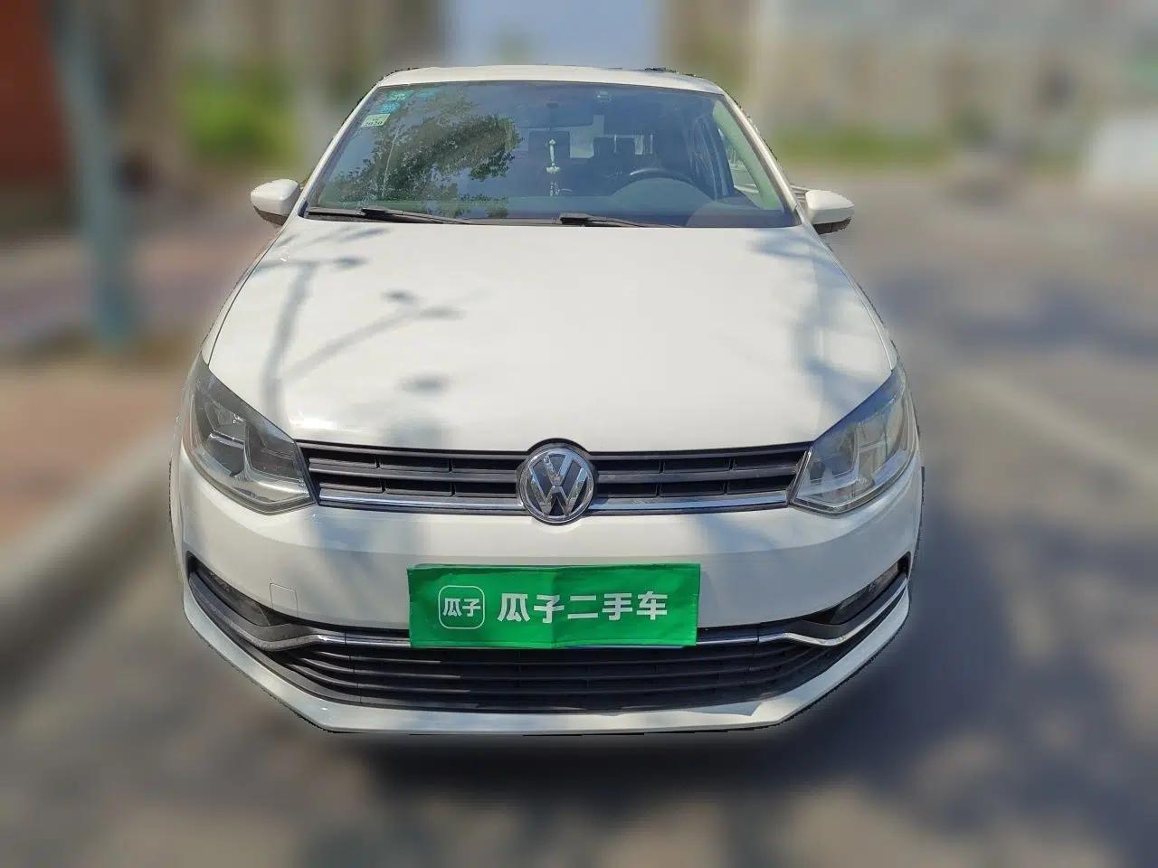 Volkswagen Polo 2016 1.6L Automatic Comfort Model — миниатюра 2