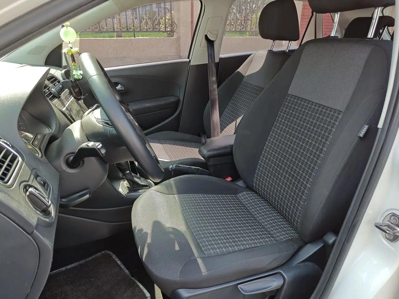 Volkswagen Polo 2016 1.6L Automatic Comfort Model — миниатюра 15