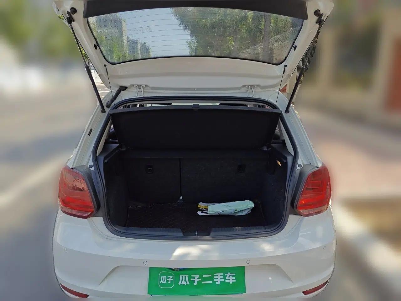Volkswagen Polo 2016 1.6L Automatic Comfort Model — миниатюра 19