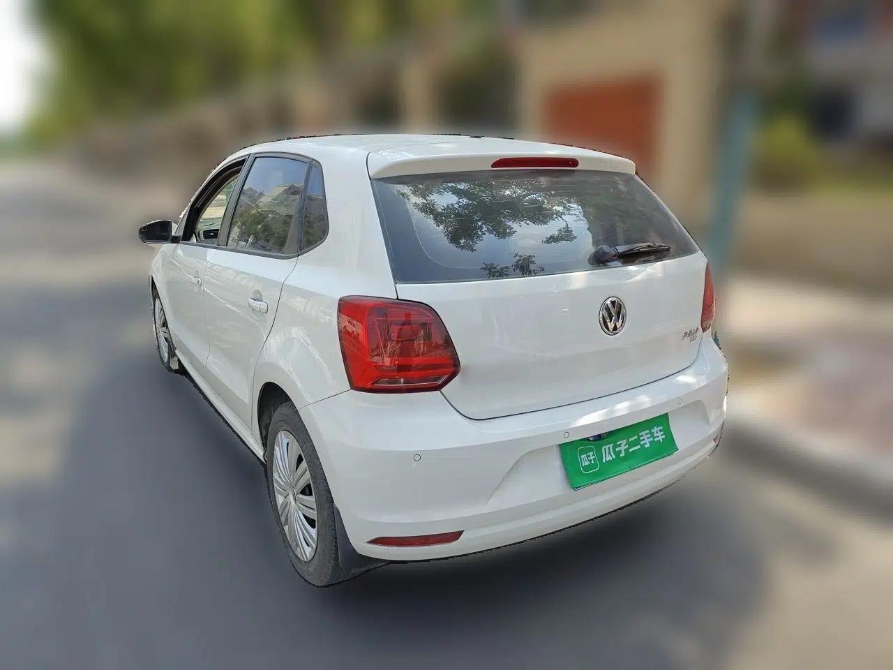 Volkswagen Polo 2016 1.6L Automatic Comfort Model — миниатюра 4