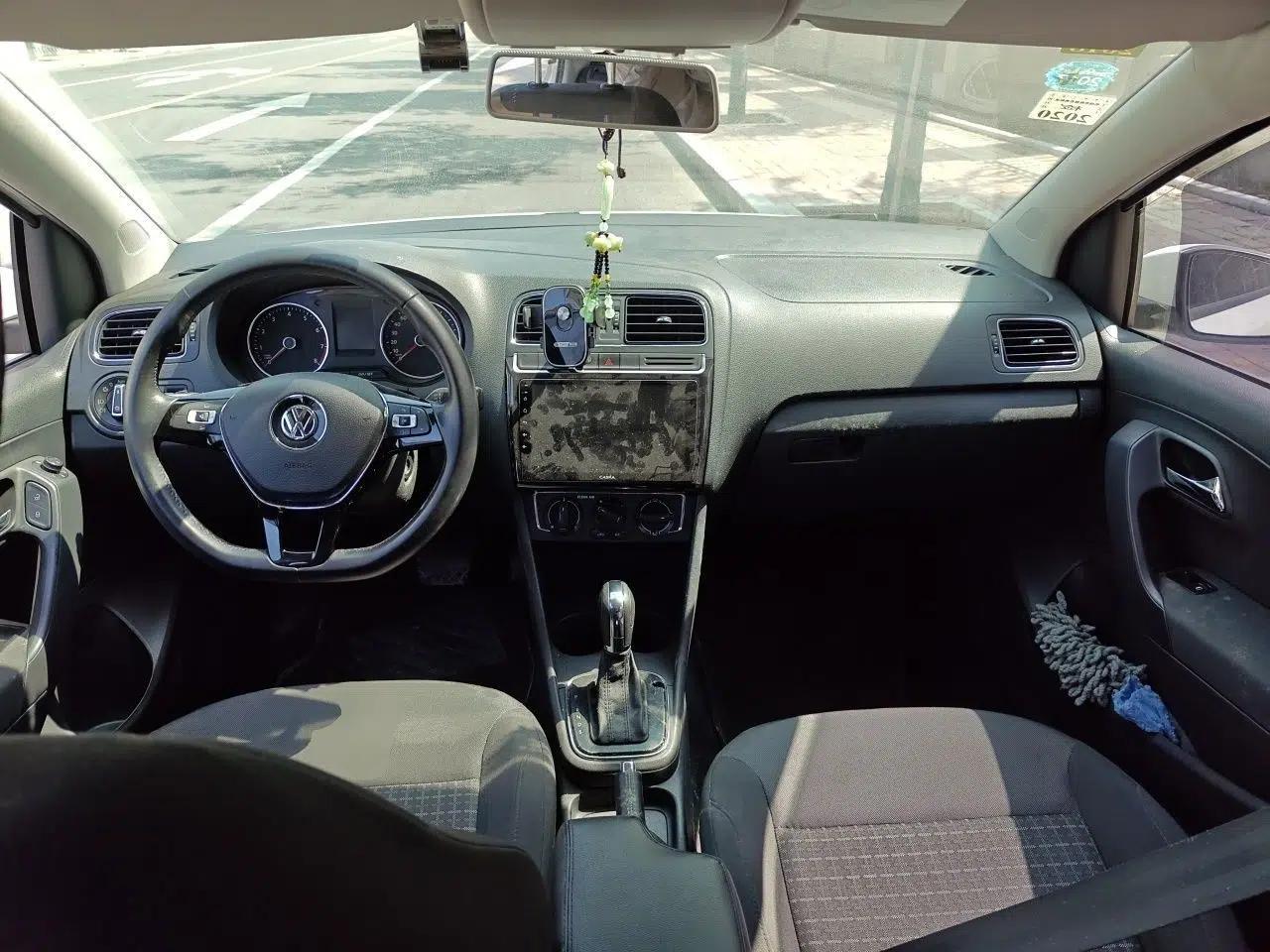 Volkswagen Polo 2016 1.6L Automatic Comfort Model — миниатюра 9