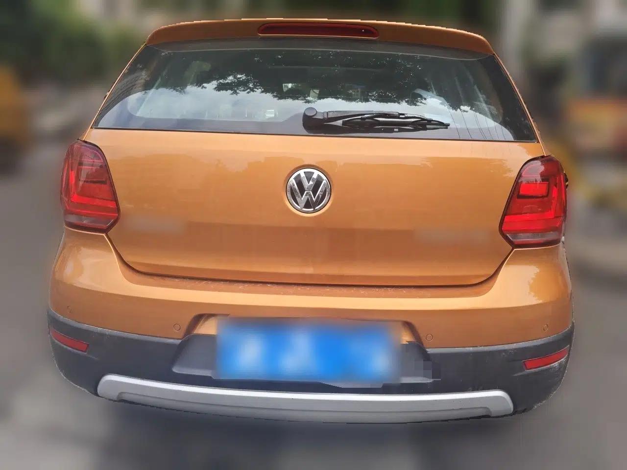 Volkswagen Polo 2014 1.6L Cross Polo Automatic — миниатюра 5