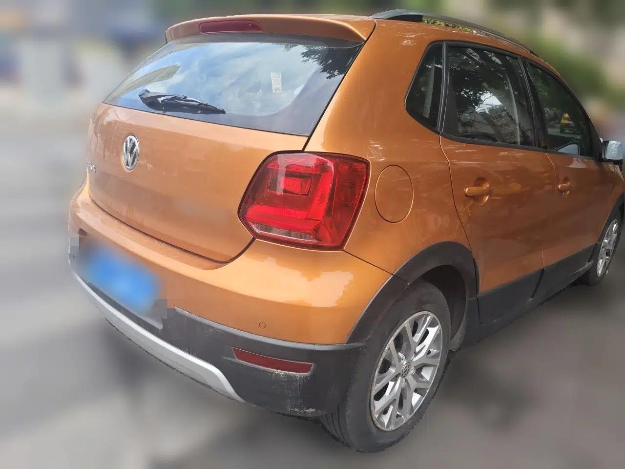 Volkswagen Polo 2014 1.6L Cross Polo Automatic — миниатюра 6