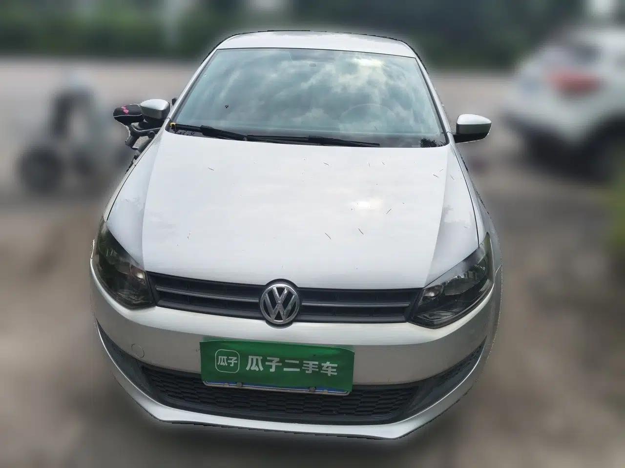 Volkswagen Polo 2011 1.4L Manual ZhiLe Edition — миниатюра 2