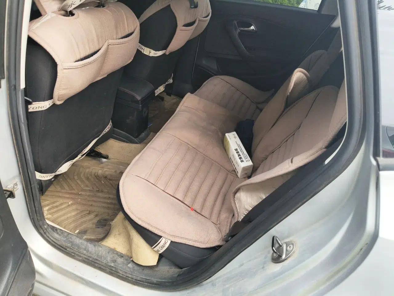 Volkswagen Polo 2011 1.4L Manual ZhiLe Edition — миниатюра 17
